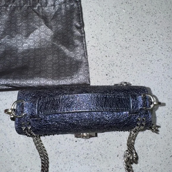 Glamorous Black Skull Embellished Crossbody Bag - Picture 6 of 12